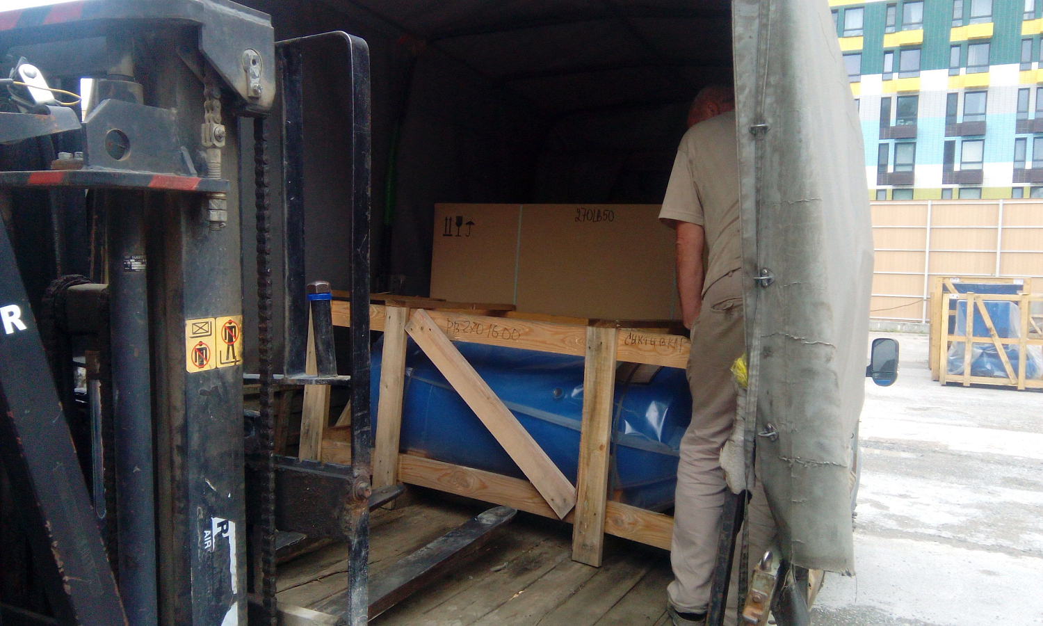 Отгрузка поршневых компрессоров Remeza СБ4/С-100.LB30A и Remeza СБ4/Ф-270.LB50 в транспортную компанию